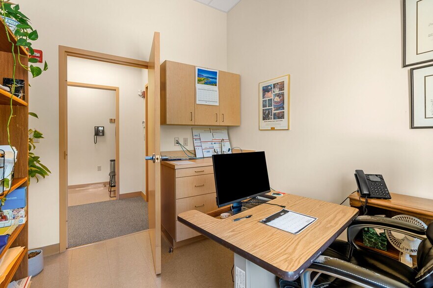 More Photos Of , Lawrence Office For Sale