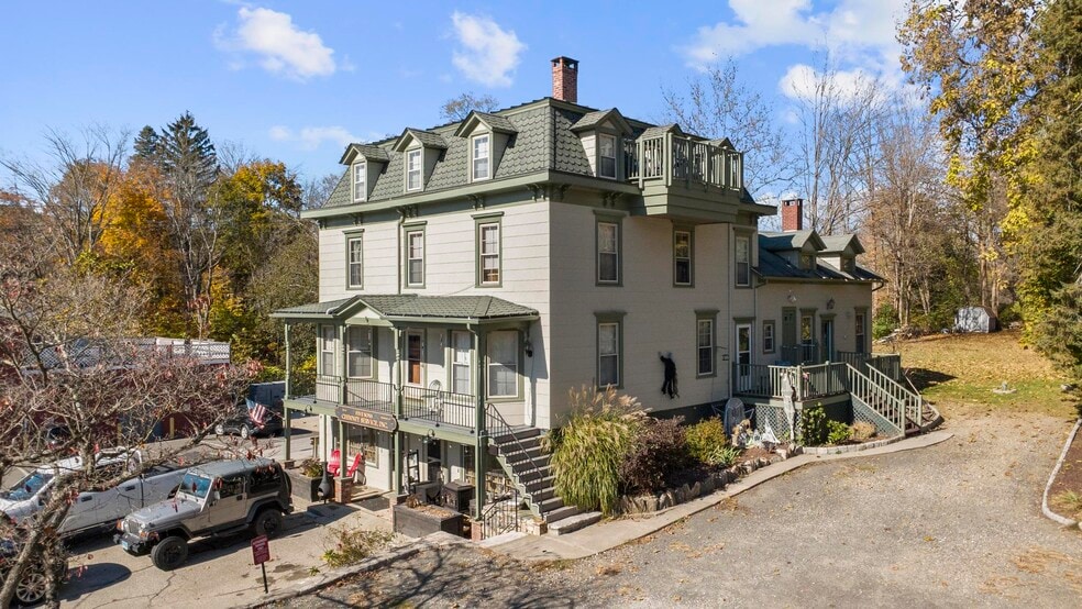 More Photos Of One Tuck's Rd, Brookfield Multifamily For Sale