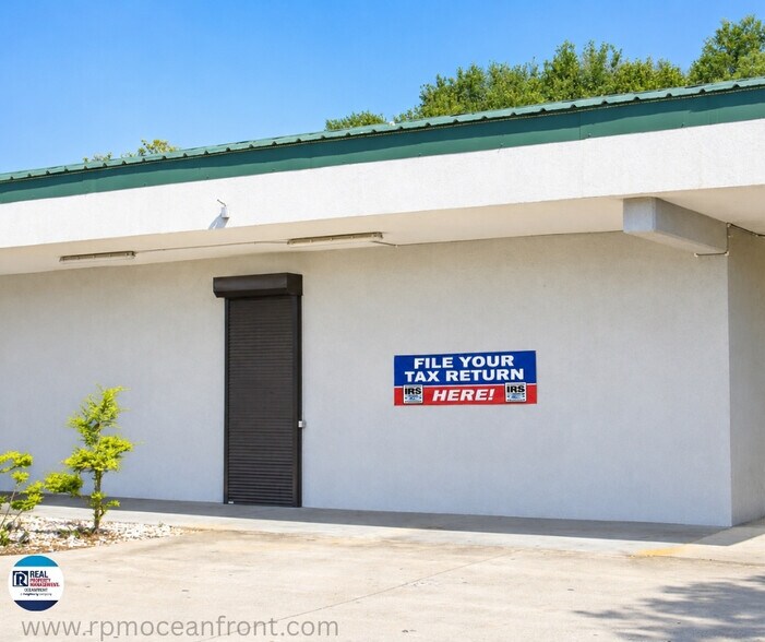Primary Photo Of 4100 Fairfield Dr, Pensacola Freestanding For Lease