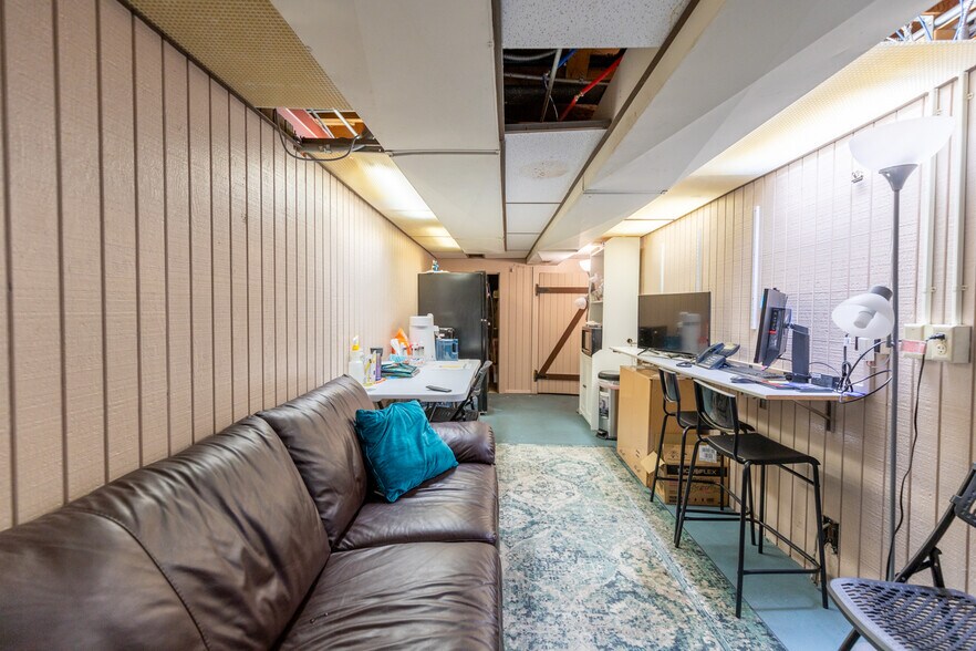 More Photos Of 2120 Logan Ave, Cheyenne Healthcare For Sale