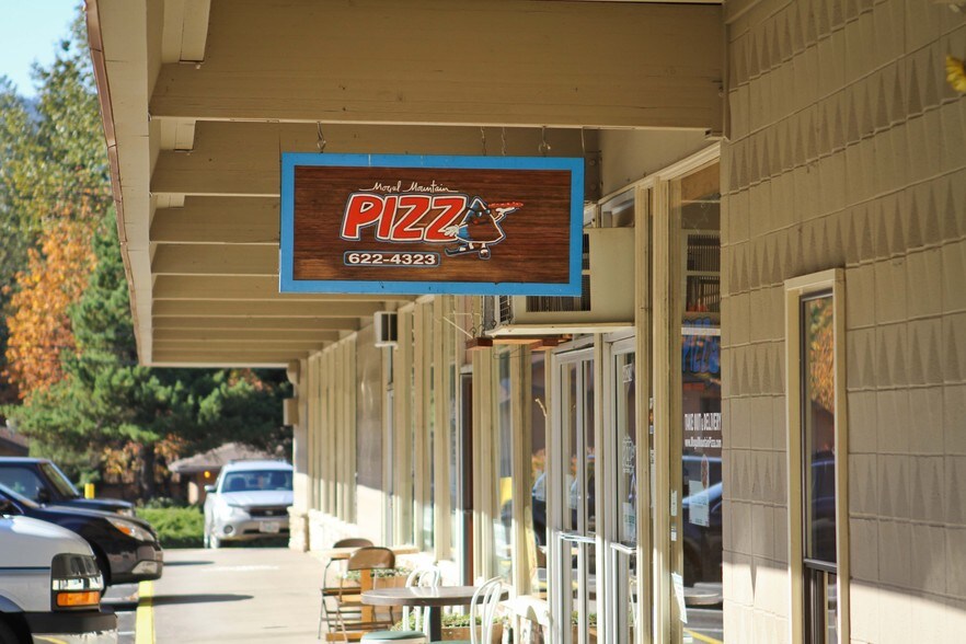 More Photos Of 68242-68280 E Highway 26, Welches Unknown For Lease