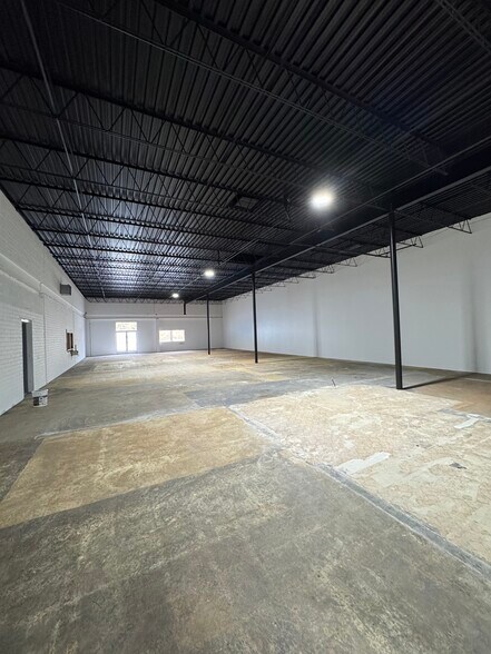More Photos Of 130 W Smith St, Corry Storefront For Lease