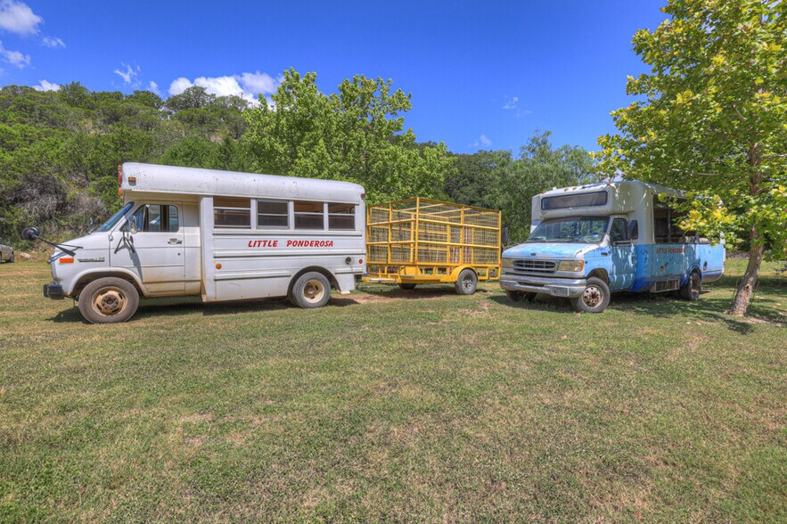 More Photos Of 2001 Ponderosa Dr, New Braunfels Specialty For Sale