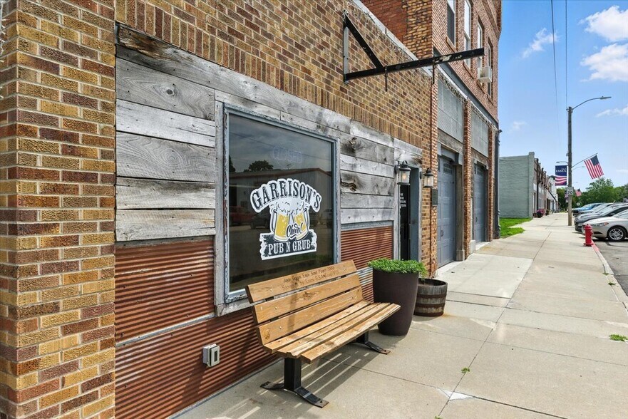 More Photos Of 501-503 Iowa Ave, Essex Storefront Retail Residential For Sale