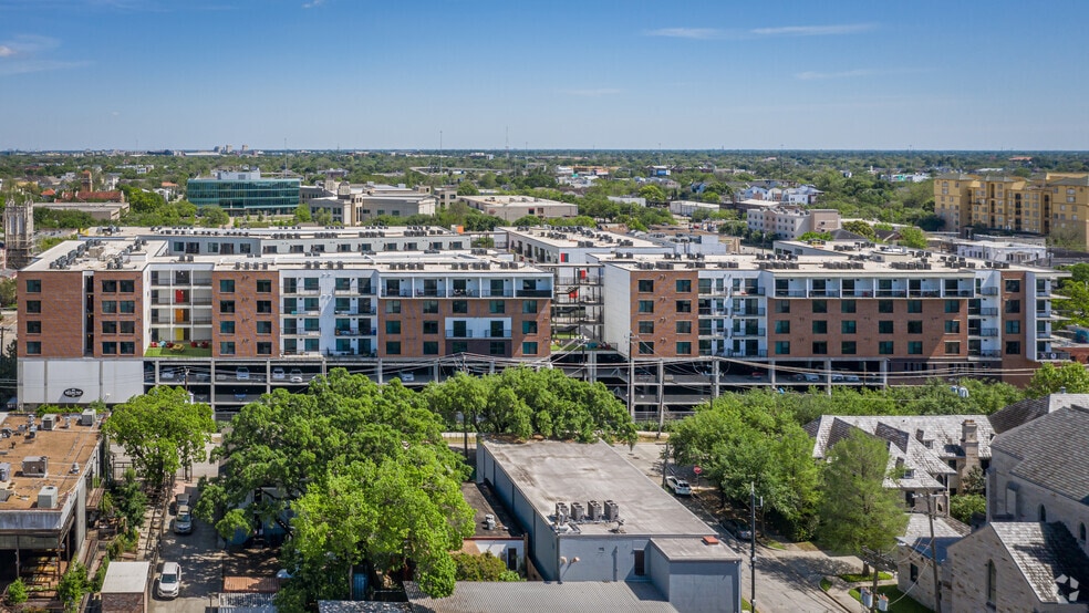 More Photos Of 3550 Main St, Houston Apartments For Lease