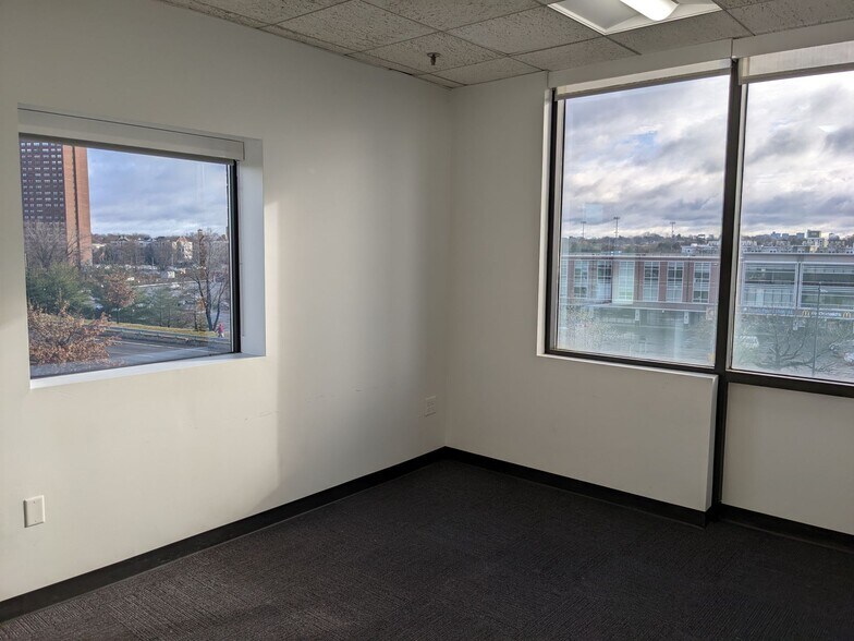 More Photos Of 185 Alewife Brook Pky, Cambridge Office For Lease