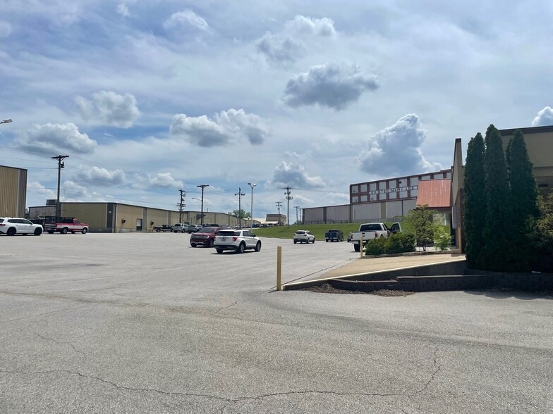 More Photos Of 628 Old Saint Marys Rd, Perryville Storefront For Lease