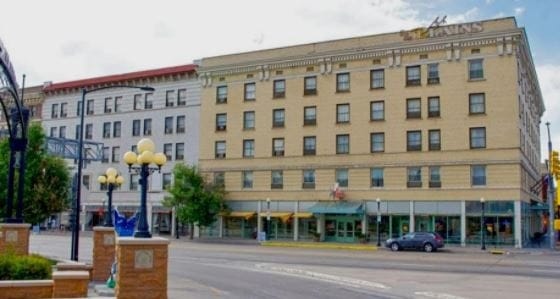 Primary Photo Of 1600 Central Ave, Cheyenne Hotel For Lease