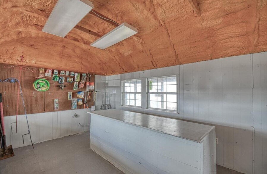 More Photos Of 521 Eel River St, Purcell General Retail For Sale