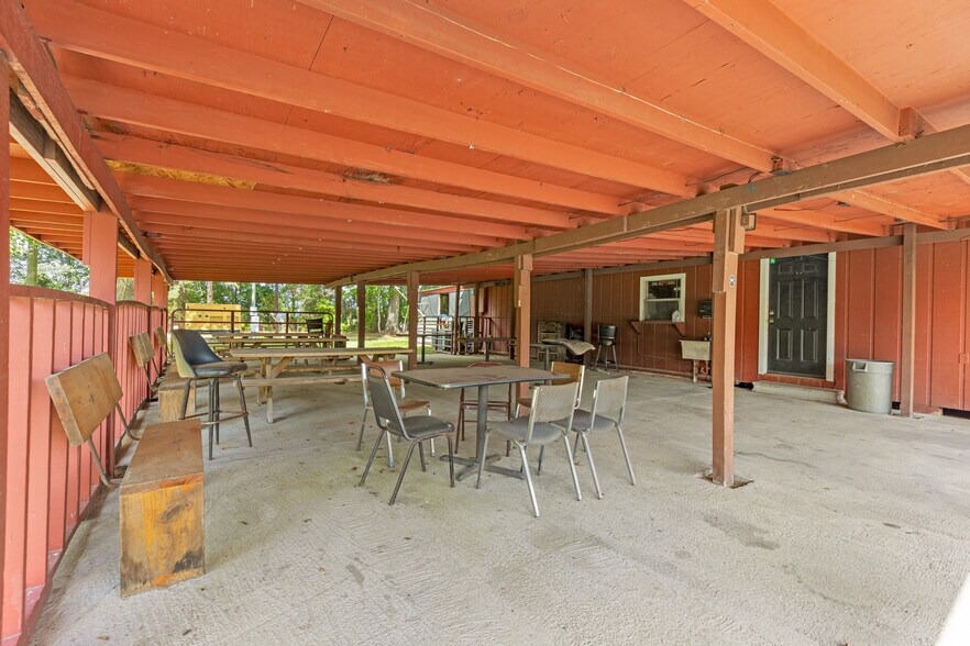 More Photos Of 11310 FM 1725 Rd, Cleveland Restaurant For Sale