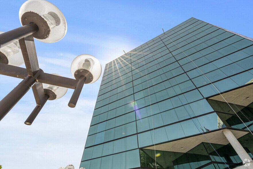 More Photos Of 899 W Cypress Creek Rd, Fort Lauderdale Office For Lease