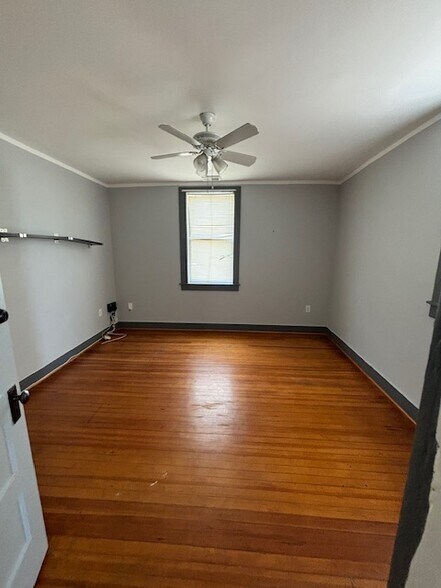 More Photos Of 4806 Rhode Island Ave, Hyattsville Storefront Retail Office For Lease
