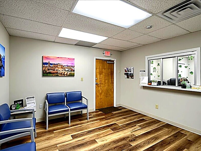 More Photos Of , Lower Gwynedd Office For Sale