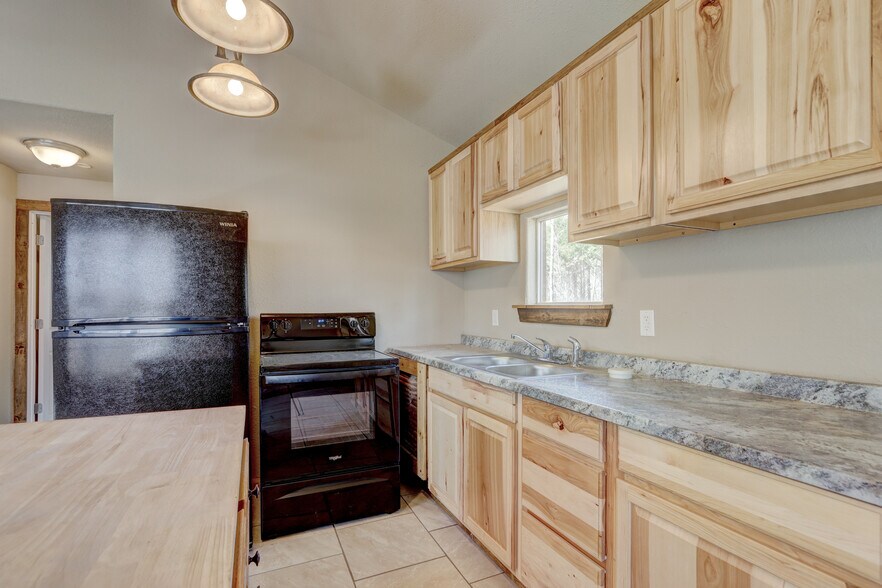 More Photos Of 27210 S Highway 125, Afton Apartments For Sale