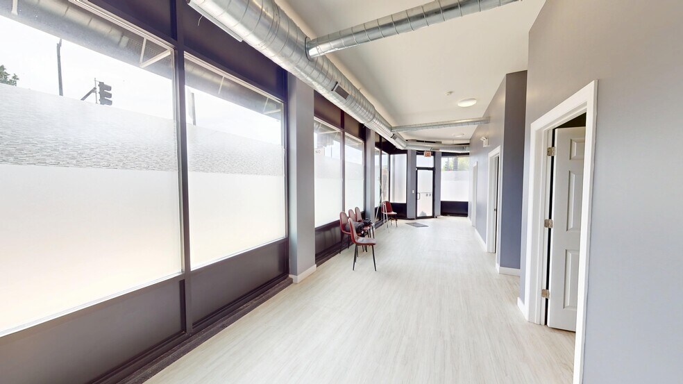 More Photos Of 4401-4403 N Clark St, Chicago Apartments For Lease