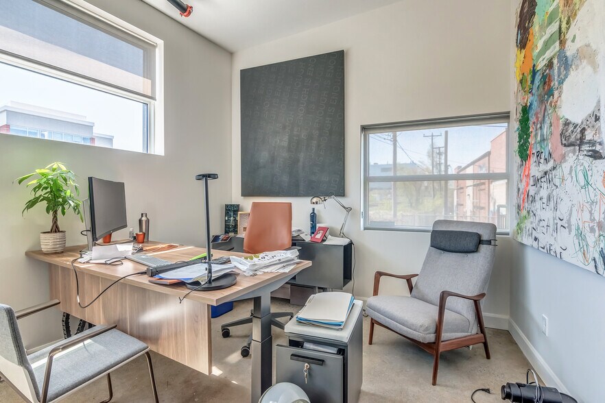 More Photos Of 6829-6845 Av de l'Épée, Montréal Loft Creative Space For Lease