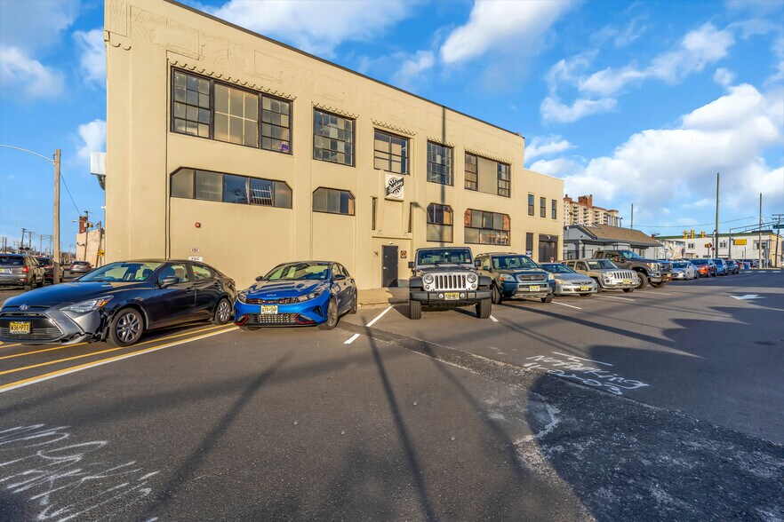 More Photos Of 807 Summerfield Ave, Asbury Park Warehouse For Lease
