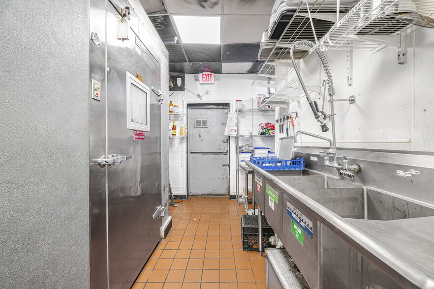More Photos Of 72-76 Market St, Clifton Restaurant For Sale