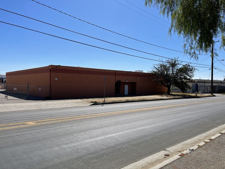 More Photos Of 870 Arroyo St, Los Angeles Warehouse For Lease