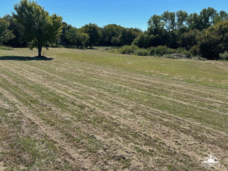 More Photos Of 121 Greenwood Cut Off Rd, Weatherford Warehouse For Sale