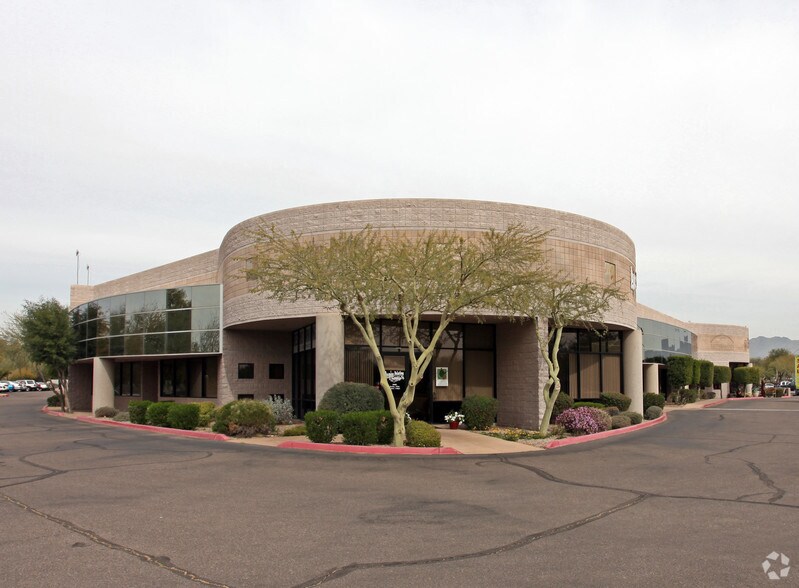 Primary Photo Of 15770 N Greenway-Hayden Loop, Scottsdale Light Manufacturing For Lease