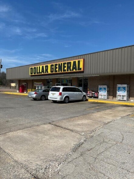 More Photos Of 31366 NE 1st Ave, Carbon Hill Freestanding For Sale