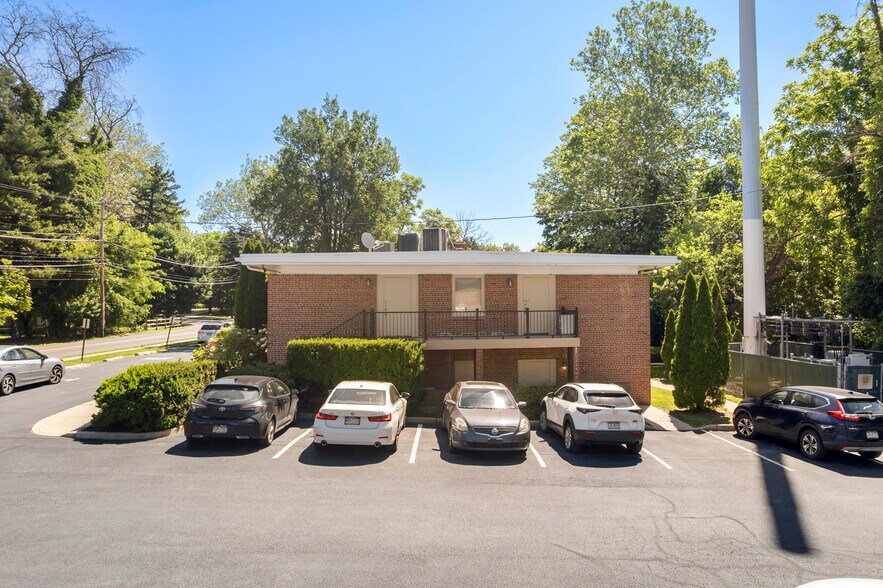 More Photos Of 1410 Russell Rd, Paoli Medical For Lease
