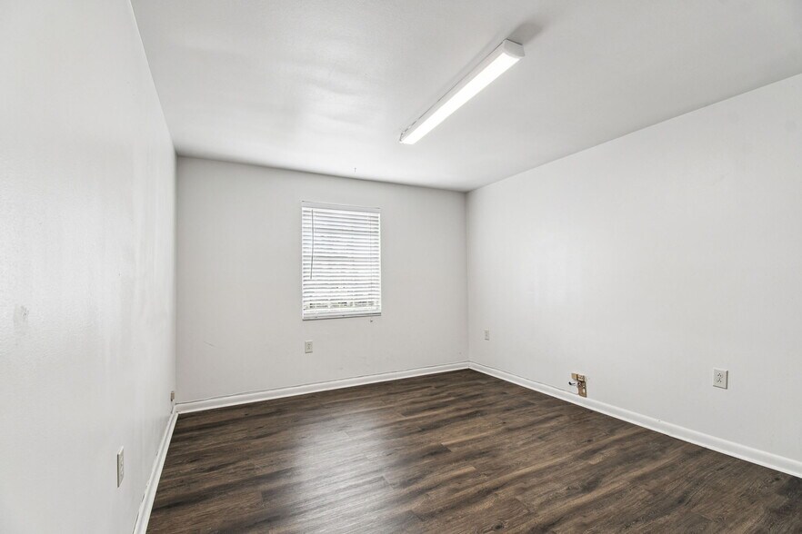 More Photos Of , Brandon Office For Sale