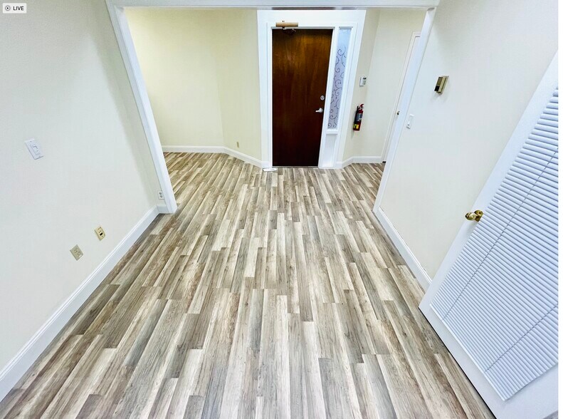 More Photos Of 3450 Northlake Blvd, North Palm Beach Medical For Lease