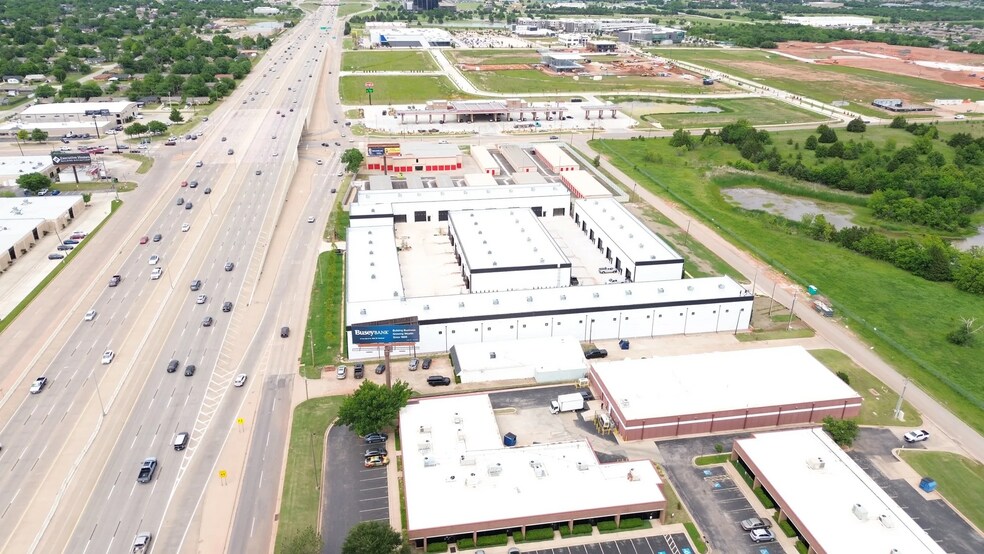 More Photos Of 7624 N Broadway Ext, Oklahoma City Office For Sale