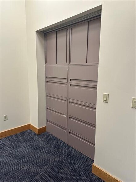 More Photos Of 10431 Perry Hwy, Wexford Office For Sale
