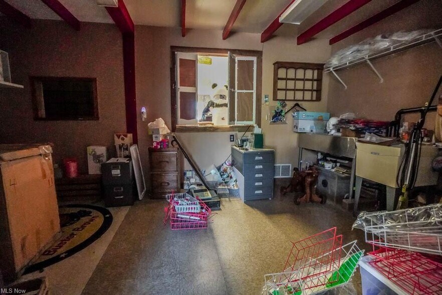 More Photos Of 117 N Canal St, Canal Fulton General Retail For Lease