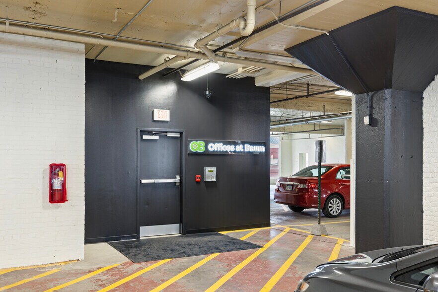 More Photos Of 5607 Baum Blvd, Pittsburgh Office For Lease