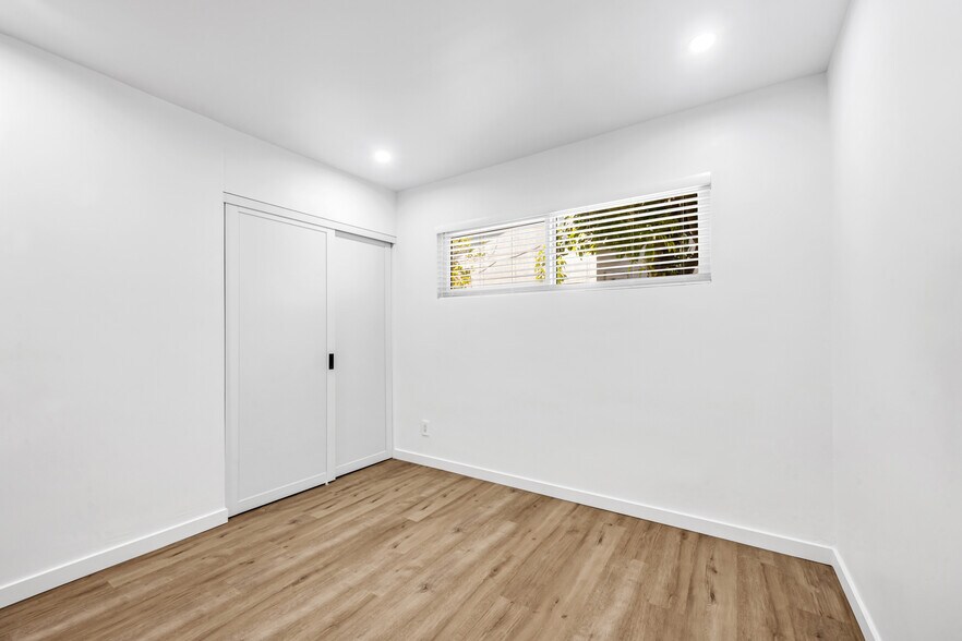 More Photos Of 5745 Arroyo Dr, Los Angeles Apartments For Sale