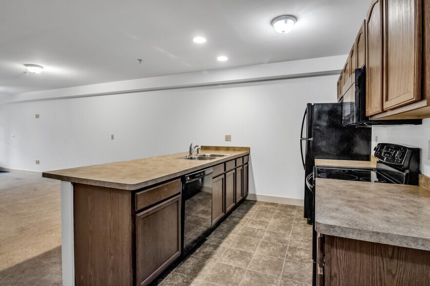 More Photos Of 2-85 Bristol Ln, Ellicottville General Retail For Lease