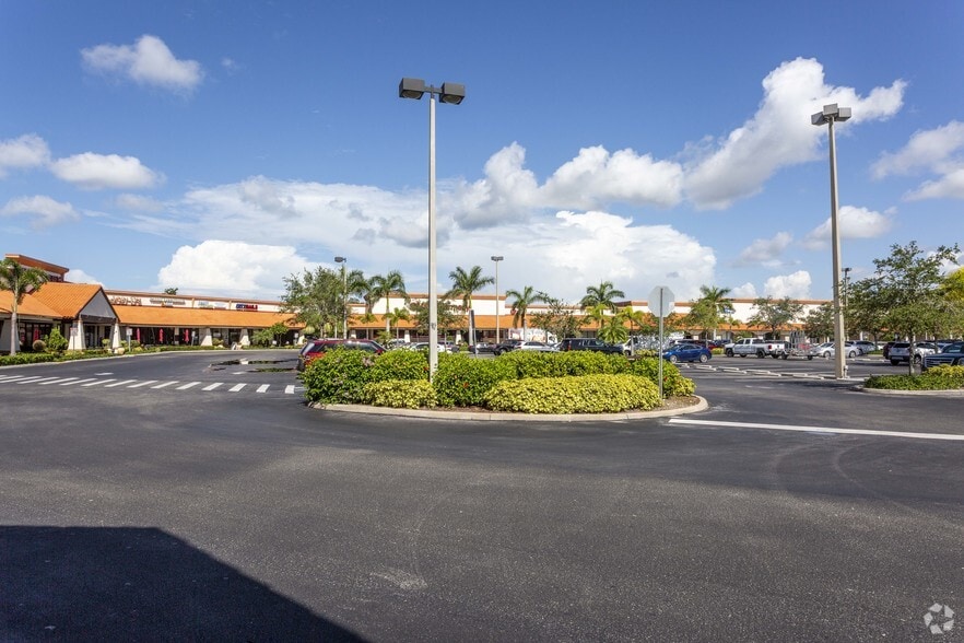 23022482 Immokalee Rd, Naples, FL 34110 Retail For Lease