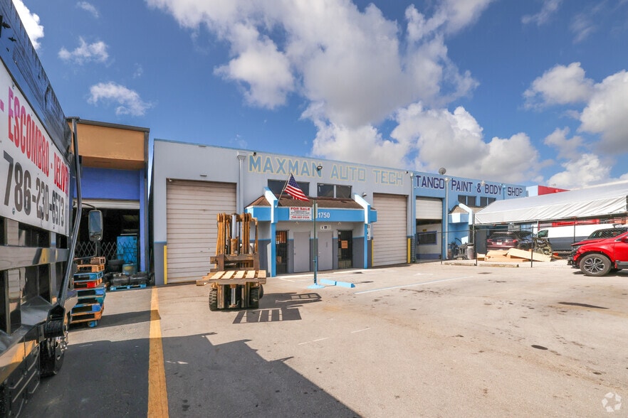 Primary Photo Of 1750 W 41st St, Hialeah Auto Repair For Sale