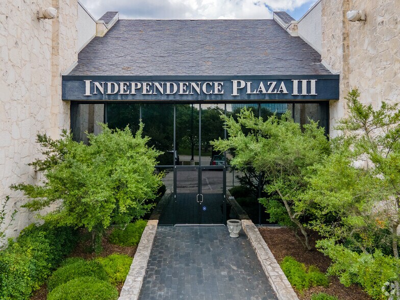 More Photos Of 14310 Northbrook Dr, San Antonio Office For Lease
