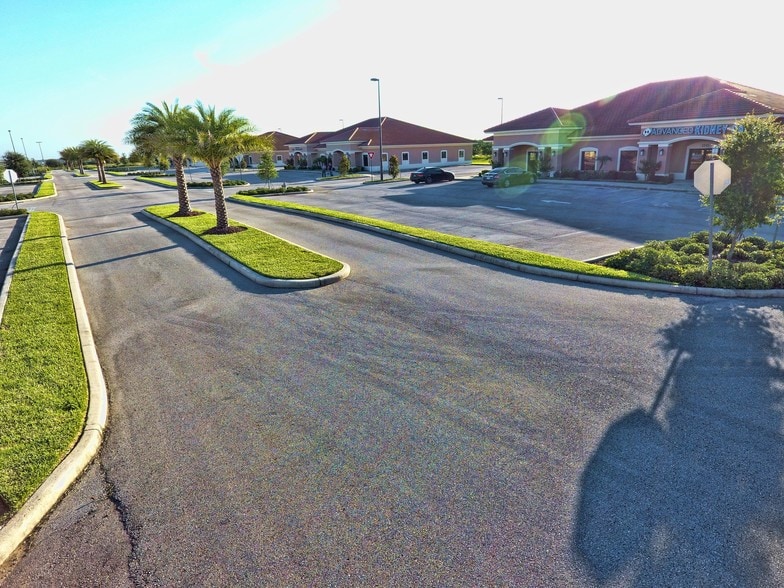 More Photos Of 2370 North Blvd W, Davenport Medical For Lease