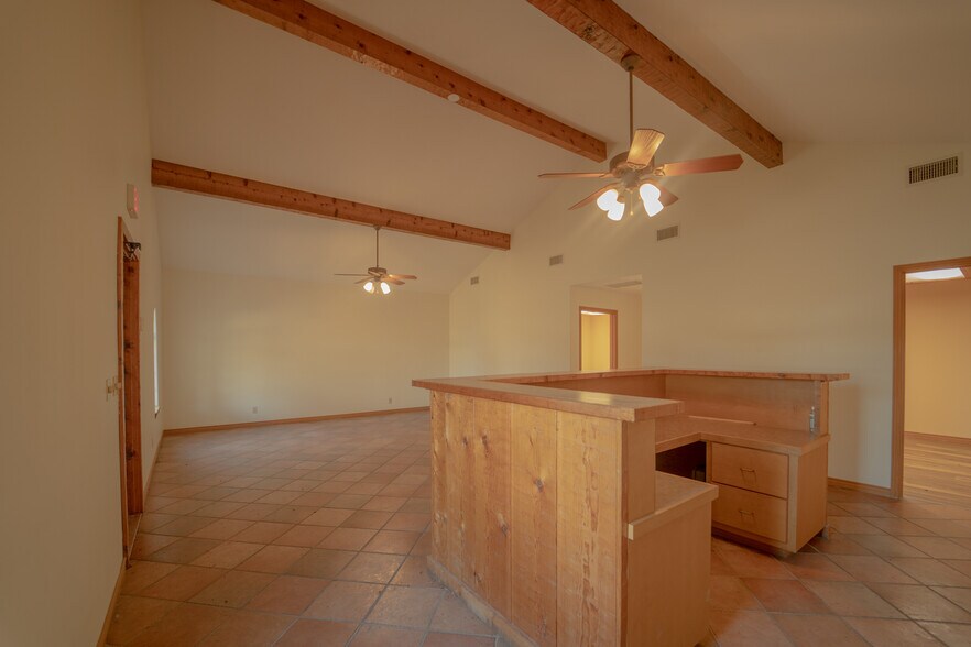 More Photos Of 2203 Port Lavaca Dr, Victoria Industrial For Sale