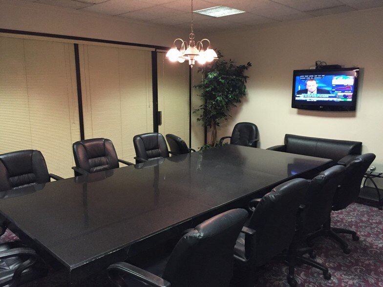 More Photos Of 2301 Park Ave, Orange Park Medical For Lease