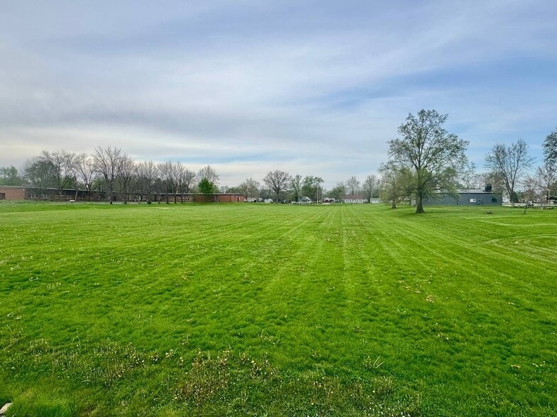 More Photos Of 111 W College Ave, Shelbina Schools For Sale