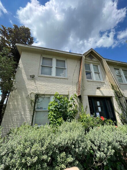 More Photos Of , Houston Multifamily For Sale