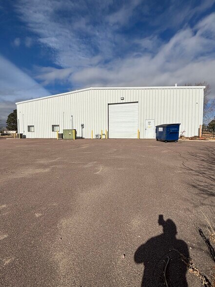 More Photos Of 5695 Parachute Cir, Colorado Springs Service For Lease