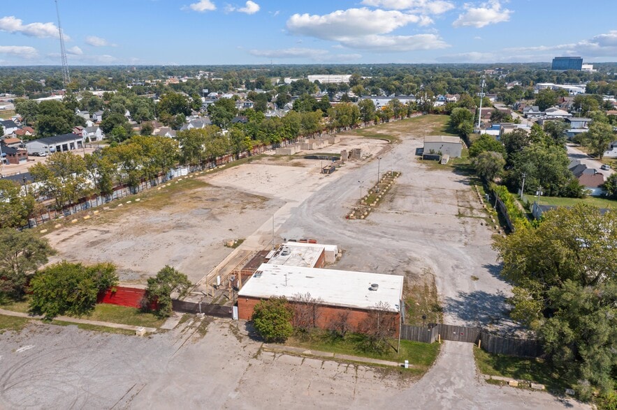 More Photos Of 311 S Shelby St, Indianapolis Truck Terminal For Lease