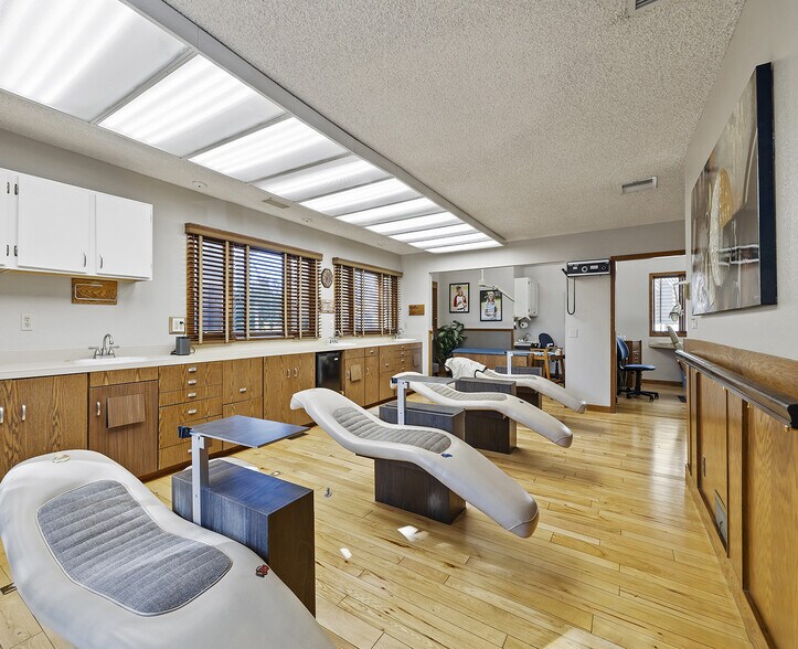More Photos Of 1513 Riverside Ave, Fort Collins Office For Sale
