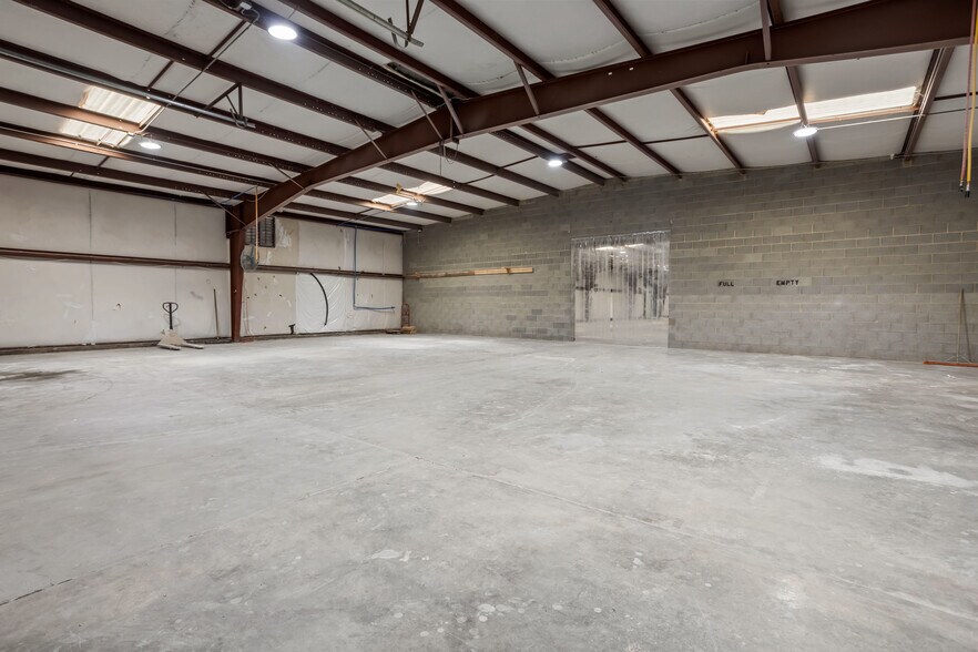 More Photos Of 554 Old Roberts Rd, Benson Warehouse For Sale