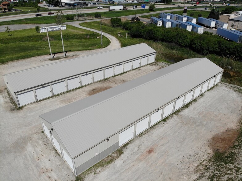 More Photos Of 2285 Northern Rd, Neenah Self Storage For Sale