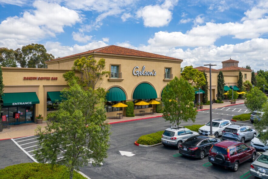 More Photos Of 5521-5715 Alton Pky, Irvine General Retail For Lease