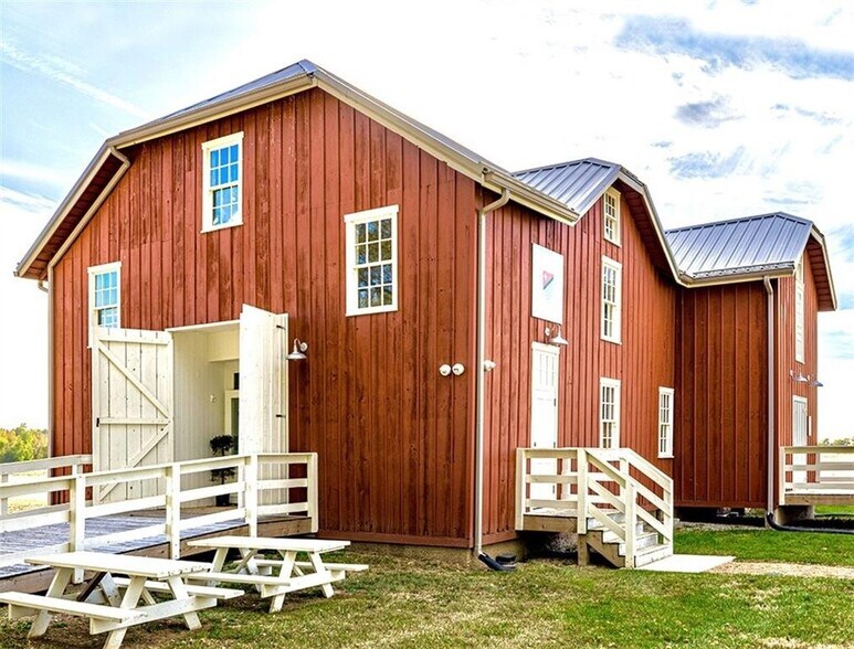 More Photos Of 20400 280th Trl, Grand Pass Specialty For Sale